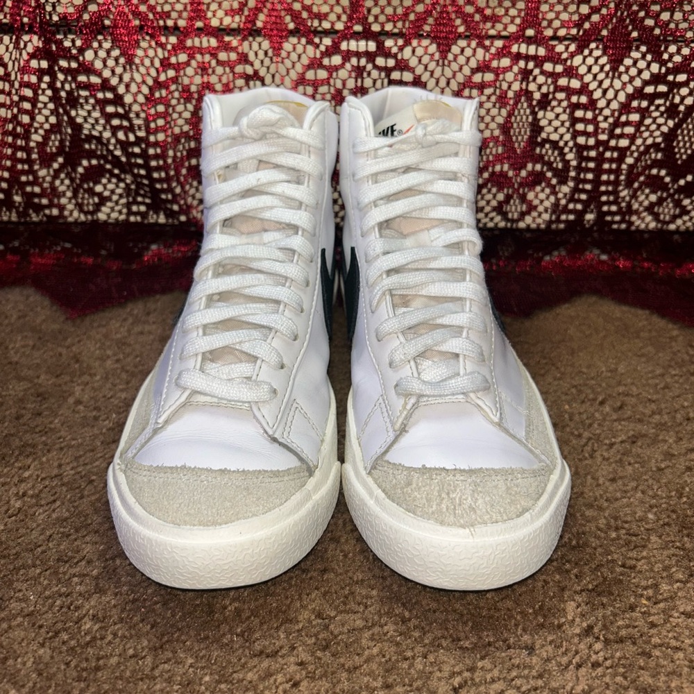 2020
Wmns Blazer Mid 77 Vintage
'White Black'